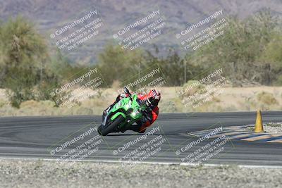 media/Oct-30-2025-Racers Edge (Thu) [[dabbdaf680]]/3-B Group/Session 5 (Turn 6)/